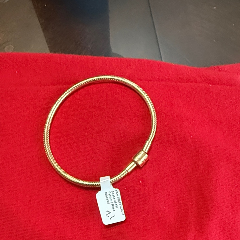 Elegant Pandora rose Bracelet